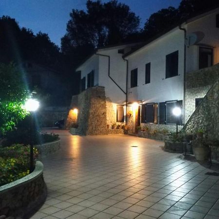 Bed and Breakfast La Vecchia Fattoria Salerno Exterior foto